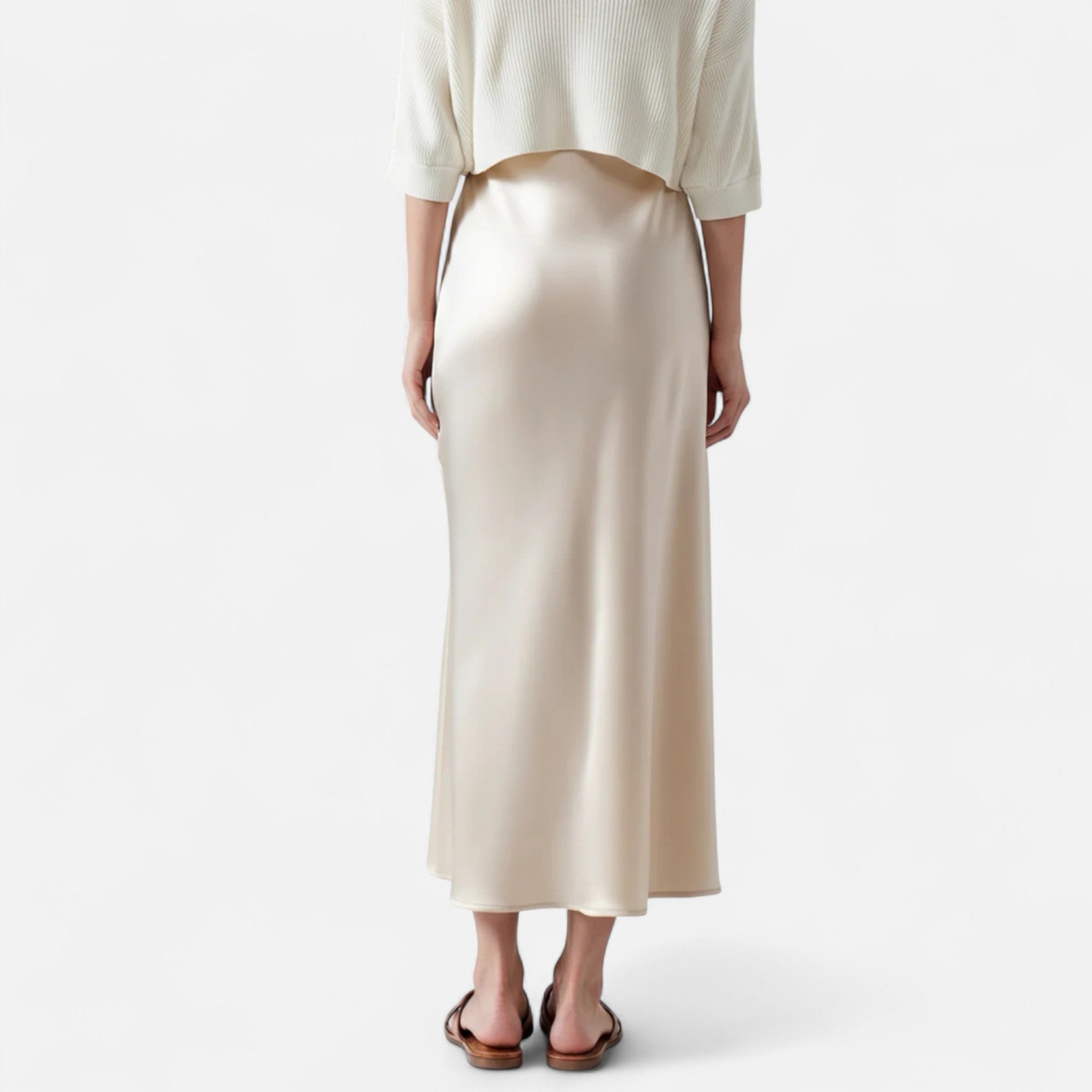 Belcien | Old Money Silk Skirt